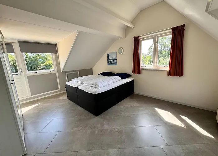 Feriehus In Texel Near & Forest *