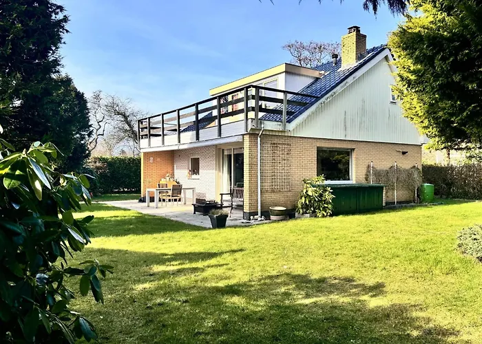 Feriehus In Texel Near & Forest *